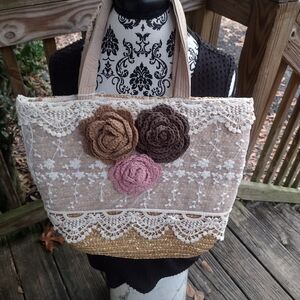 Floral Lace Bag With Roses